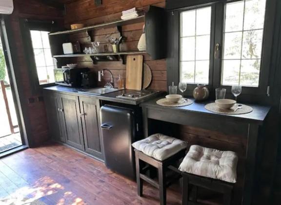 Roulotte / Tiny House Dans Les Alpilles Hotel Saint-Remy-de-Provence Exterior photo